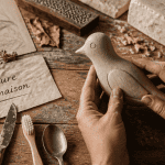 sculpture facile à réaliser avec argile, outils simples et croquis